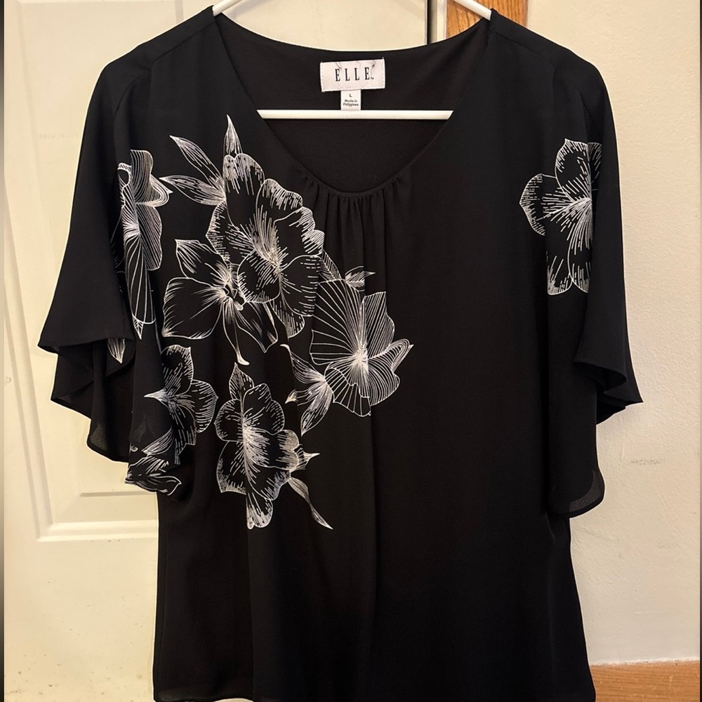 Woman’s dress top- large